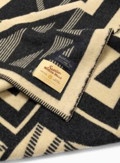 Wool Jacquard Blanket Grey -Deals Curated Attire Store 3J9A9031